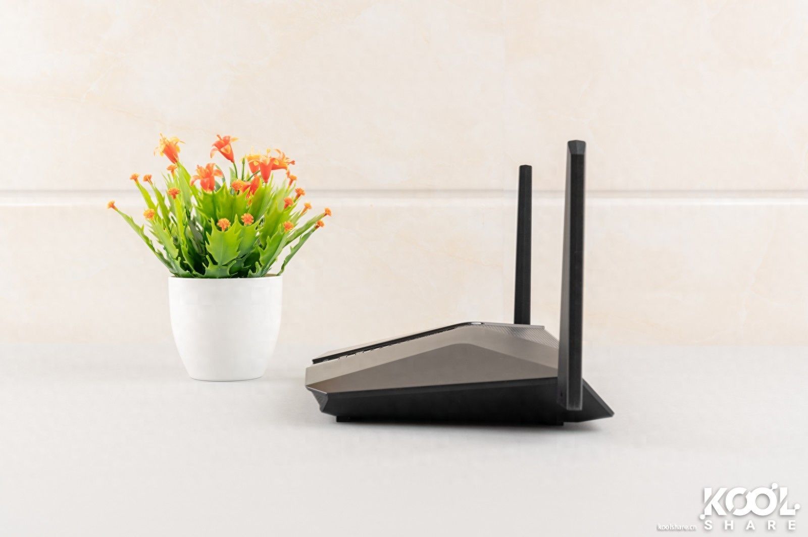 NETGEAR Nighthawk X4S AC3200 ：Netgear 网件 RAX40 AX3000规格 无线路由器 开箱拆解评测插图4