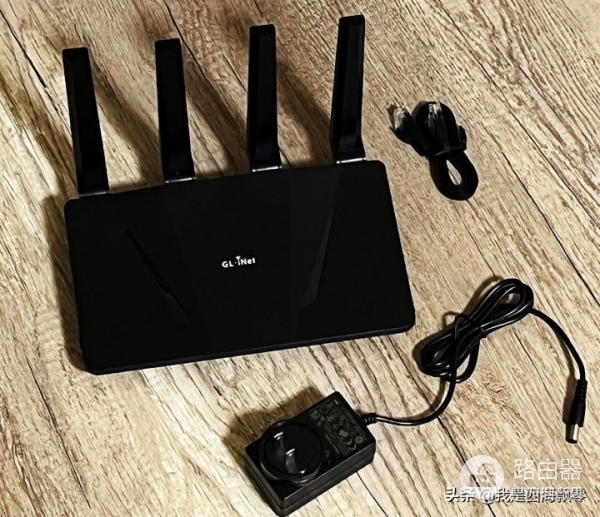 入手个可以折腾OpenWrt的路由器:GL.iNet GL-AX1800深度使用体验