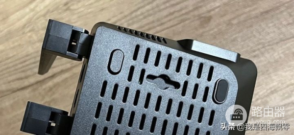 入手个可以折腾OpenWrt的路由器:GL.iNet GL-AX1800深度使用体验