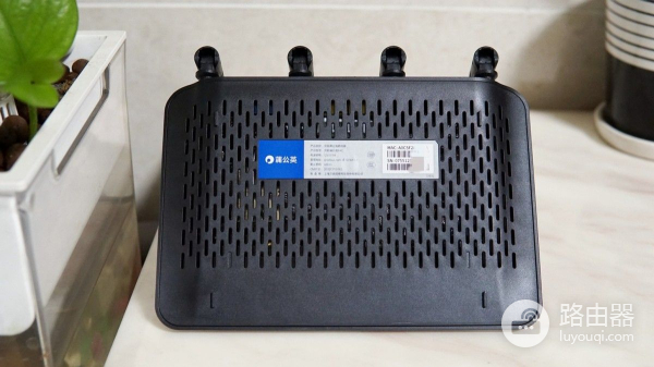 蒲公英4G插卡无线路由器X4C(4G无线插卡路由器)