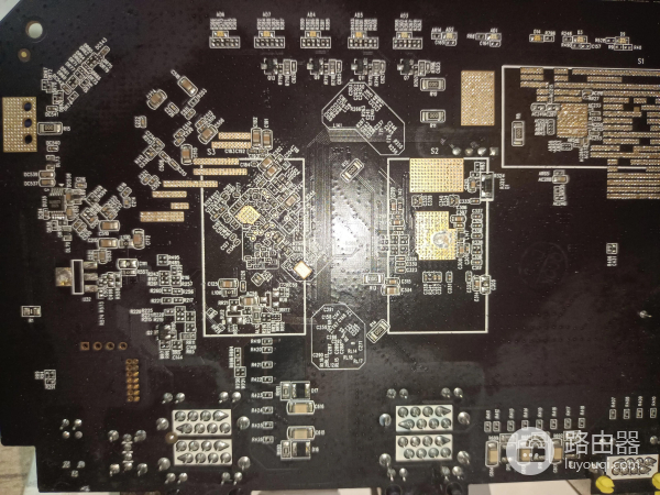 360P4G路由器拆机(360t5g路由器拆机)