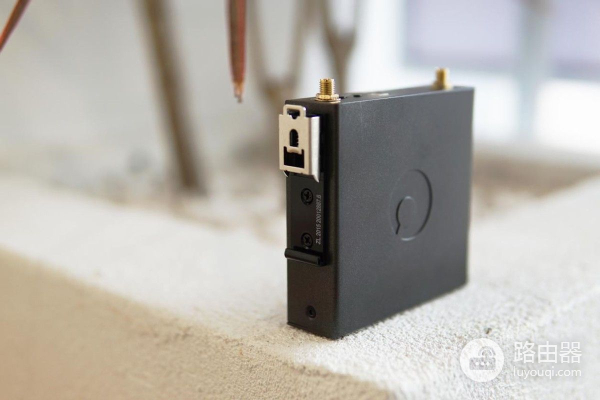 蒲公英R300A智能组网体验:不到3百就有工业级4G路由器