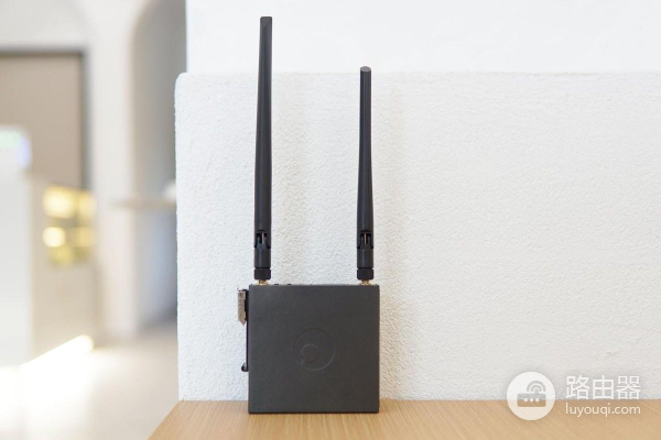 蒲公英R300A智能组网体验：不到3百就有工业级4G路由器