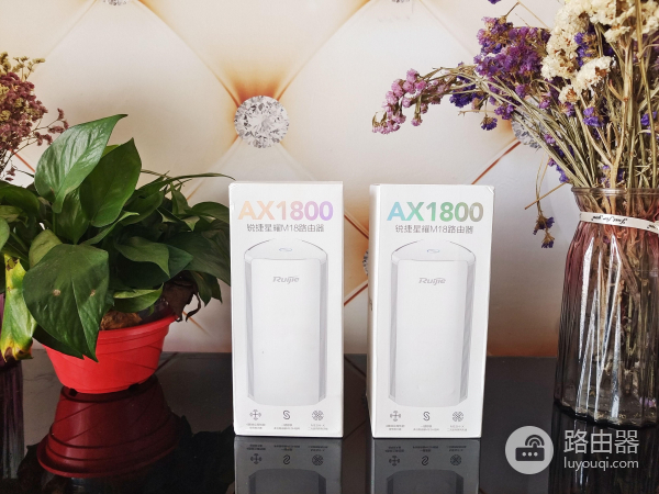 双网合一，毫秒级信号切换，大户型就选锐捷星耀M18路由器