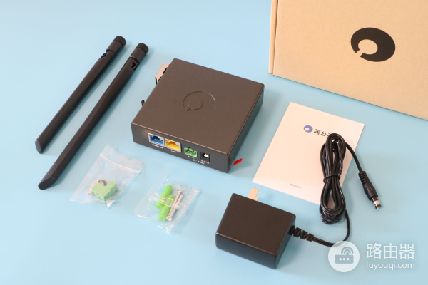 家用路由器的价格享受工业路由器的服务,蒲公英R300A路由器体验