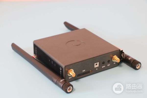家用路由器的价格享受工业路由器的服务,蒲公英R300A路由器体验