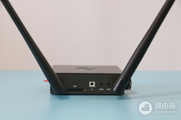 家用路由器的价格享受工业路由器的服务,蒲公英R300A路由器体验