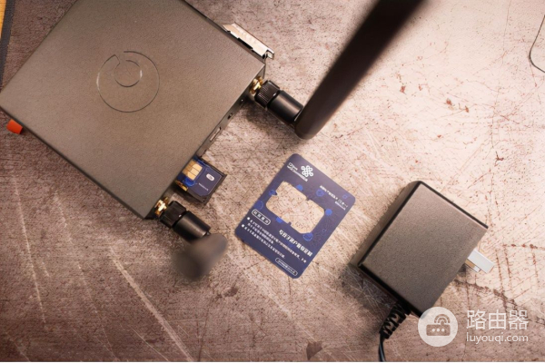 折腾一个工业路由器,4G+智能组网,蒲公英R300A体验