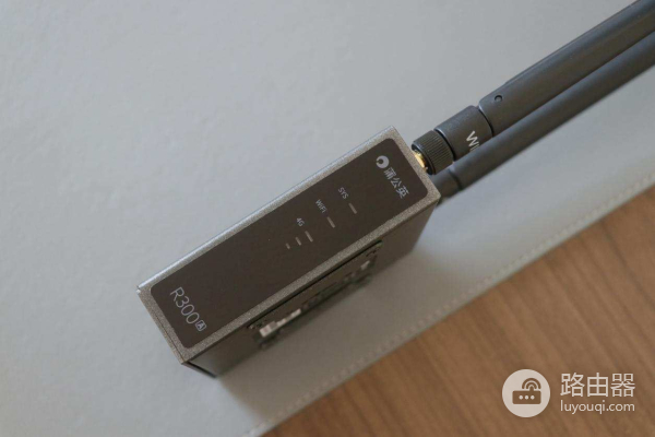 不用网线也能发出WiFi信号,蒲公英 R300A 4G工业路由器为何这么强