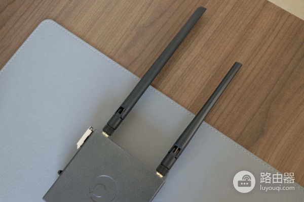 不用网线也能发出WiFi信号,蒲公英 R300A 4G工业路由器为何这么强
