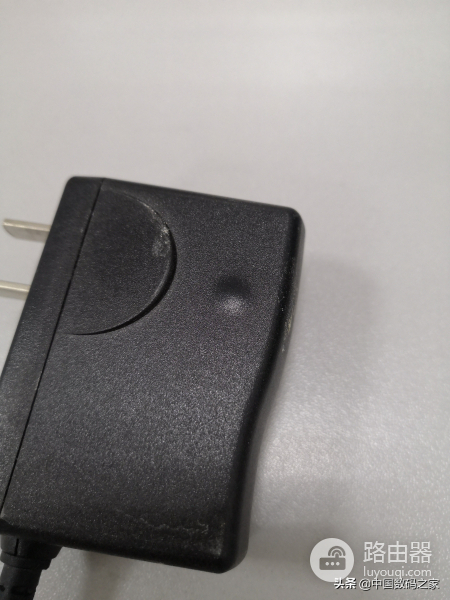 无线路由器无信号根源在这里(路由器上无信号)