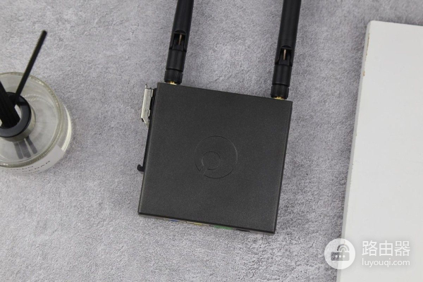 支持4G全网通 一招鲜搞定WIFI难题,蒲公英R300A 4G工业路由器体验