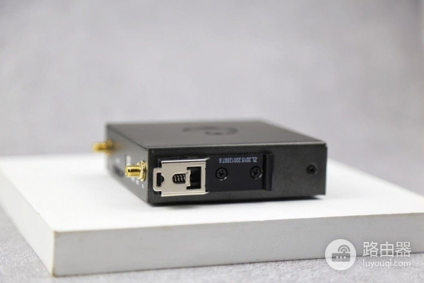 支持4G全网通 一招鲜搞定WIFI难题,蒲公英R300A 4G工业路由器体验