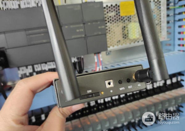 工控机联网难？不存在！蒲公英R300A工业级4G路由器测评