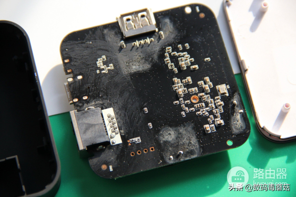 蒲公英X1路由器拆解小测(蒲公英路由器X4C拆机)