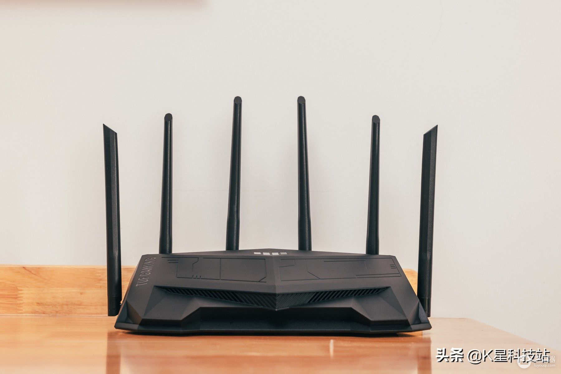 千元博通Wi-Fi6,专治游戏网络卡，华硕TUF-AX5400电竞路由体验