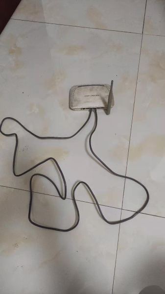 无线路由器老是掉线连不上(无线路由老是掉线,上不了网)