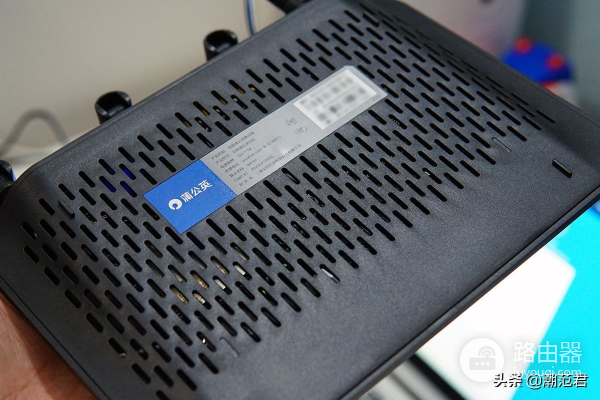 短租没宽带也要WiFi自由,这次我买了蒲公英4G路由器