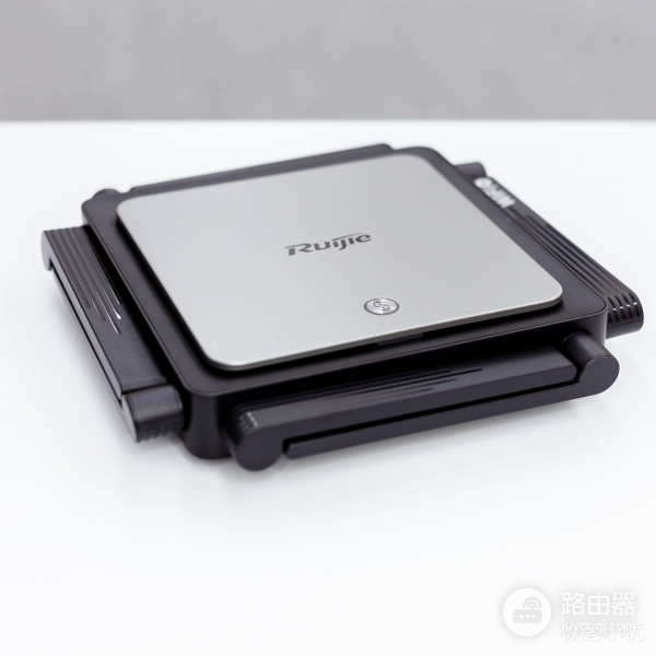 信号强悍的锐捷路由器(锐捷网络 路由器)