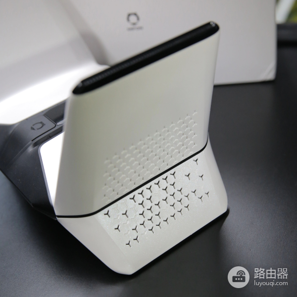 1200元超炫酷路由器开箱(路由器1200G)