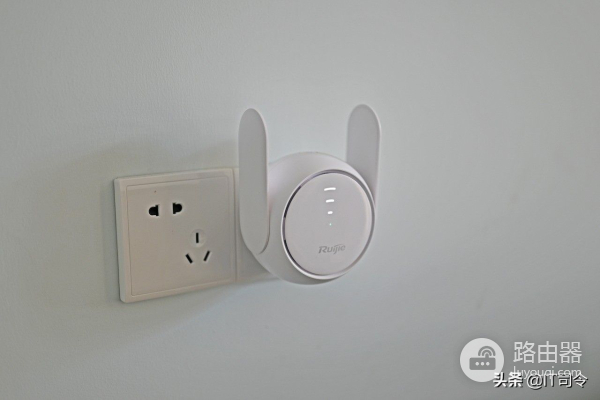 低成本的解决家里WiFi信号问题(家用WiFi信号差怎么办)