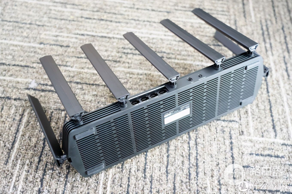 B站UP主人手一个?小米AX6000增强版路由器拆解测试