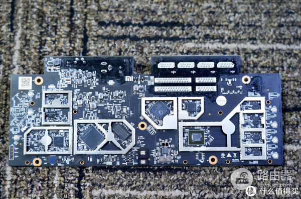 B站UP主人手一个?小米AX6000增强版路由器拆解测试