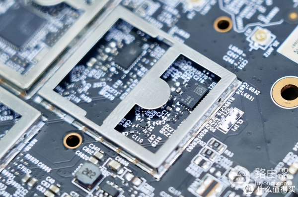 B站UP主人手一个?小米AX6000增强版路由器拆解测试