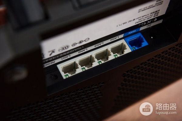500元级别最强的路由器(500元的路由器哪个好)