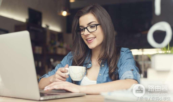 选交换机还是路由器(交换机路由器哪个好)