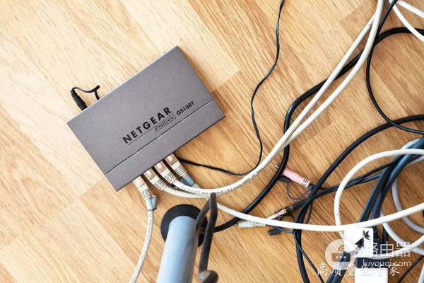 路由器放这个位置(家庭路由器放哪个位置比较好)