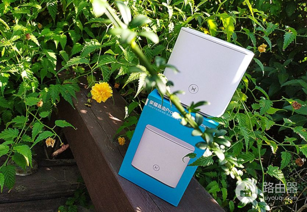 华为荣耀路由PRO2(荣耀路由器2和pro2哪个好)