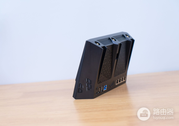 华硕路由GT(华硕路由器选哪个国家信号好)