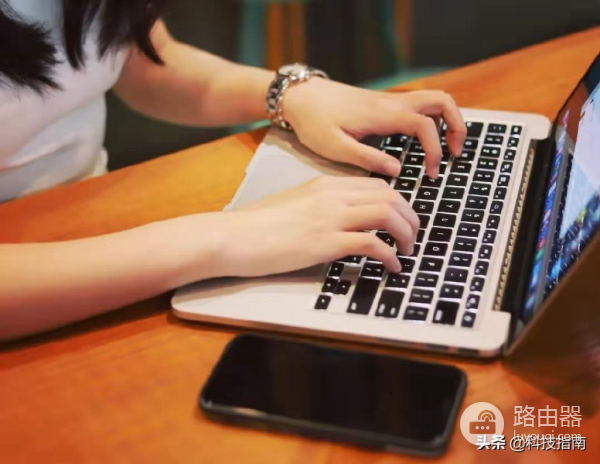 笔记本连接手机热点上网(笔记本网络连接手机热点)