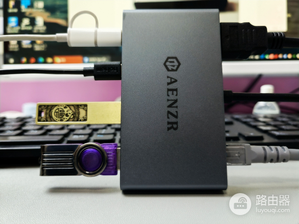 挑选适合自己电脑的扩展坞(电脑扩展坞推荐)