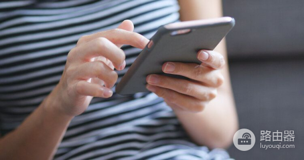 手机放床头辐射有多大(手机放床头的辐射)