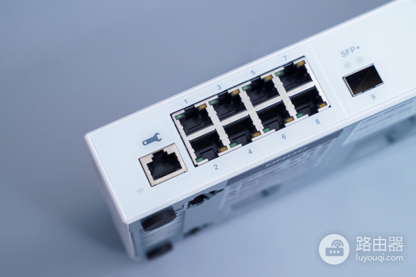 家用万兆交换机如何选(家用万兆交换机推荐)