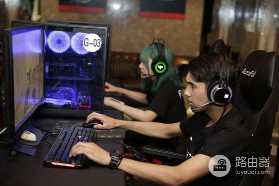 听说90%的电竞路由是假的?网件新推出的电竞路由XR500又如何?