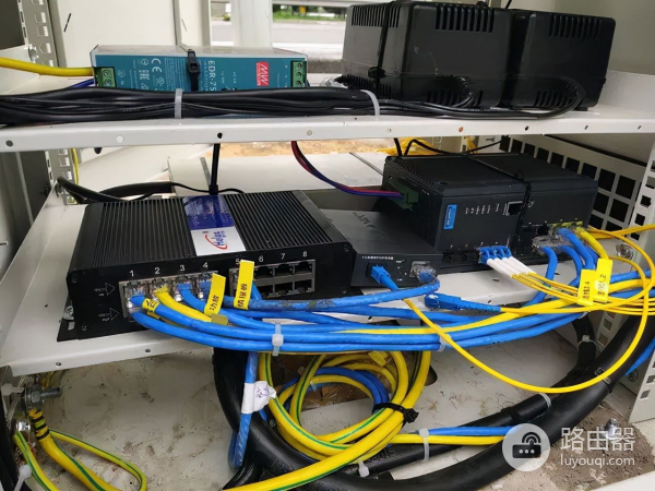 看图认识各种光纤跳线(光纤跳线图解)