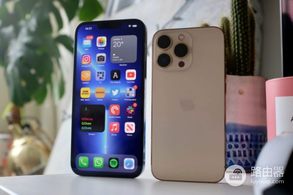 iPhone 13 Pro传来坏消息:明明支持120HZ,却强行锁80帧