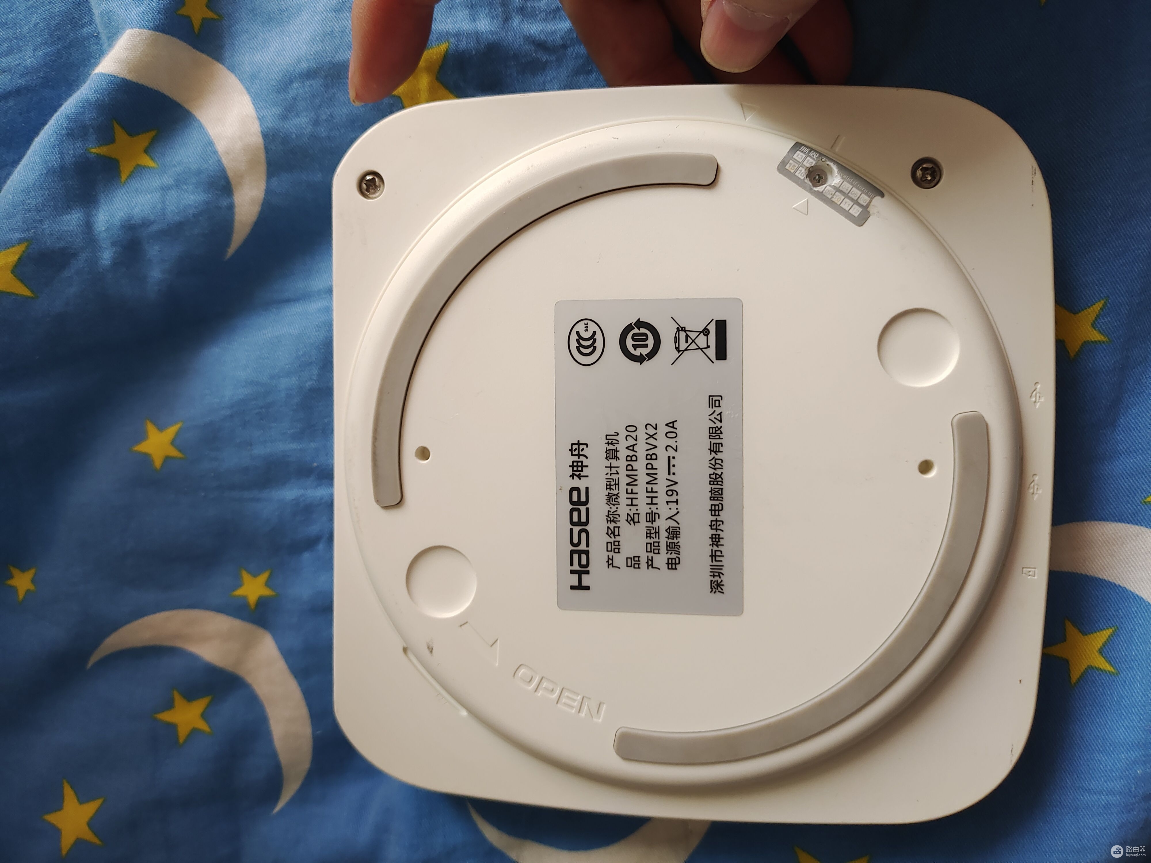 250元的迷你神舟电脑主机什么样子(神舟迷你主机怎么样)