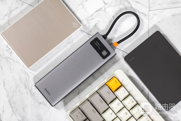 倍思金属微光多功能扩展坞评测(倍思扩展坞怎么样)