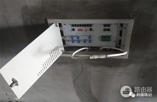 新房子装修网络如何布置(新房怎么布置网络)