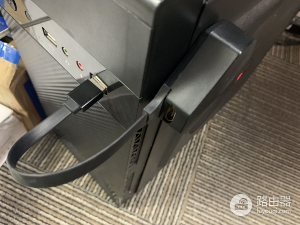 台式电脑怎么无线连接电视(电脑如何连接电视机)