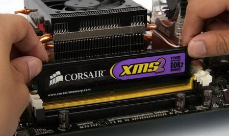 自己如何为笔记本电脑加装内存条(电脑如何加内存条)