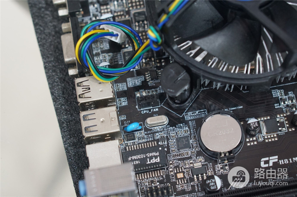 教你如何自己组装一台电脑(如何组装一台电脑)