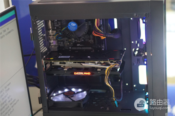 教你如何自己组装一台电脑(如何组装一台电脑)