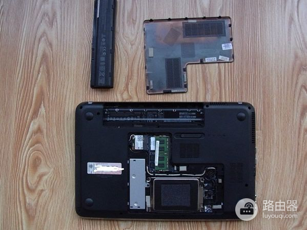 详解拆解笔记本电脑(笔记本电脑如何拆)