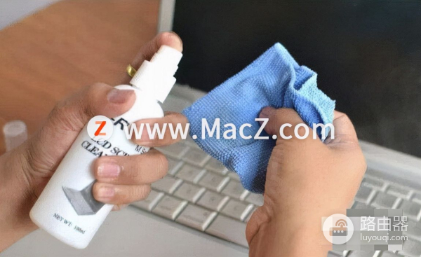 苹果电脑屏幕上的脏污如何清洁(苹果电脑如何清理)