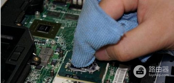 笔记本如何清理灰尘(电脑如何清理灰尘)